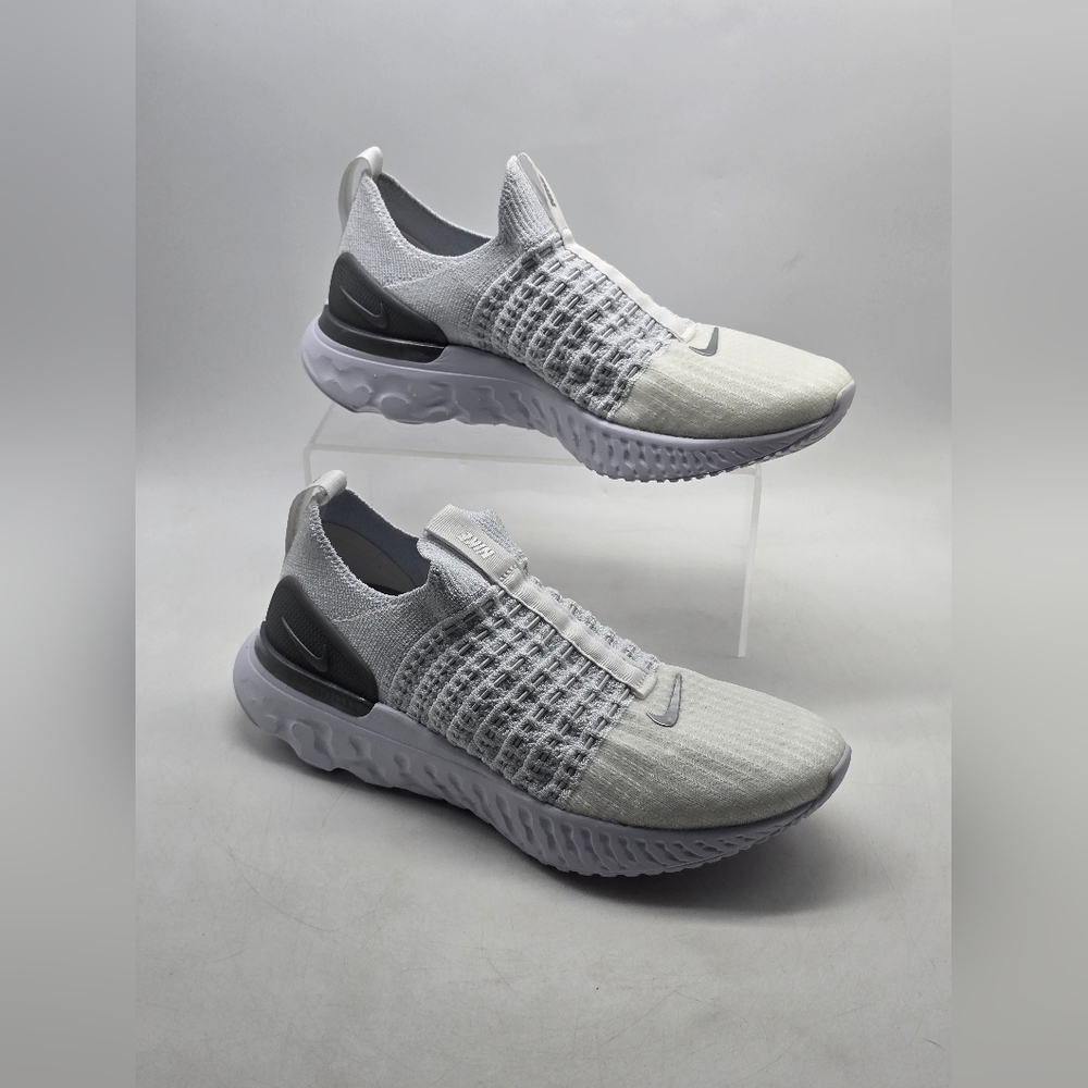 Nike React Phantom Run Flyknit 2 White Silver CJ0280-100 Women's Size 7